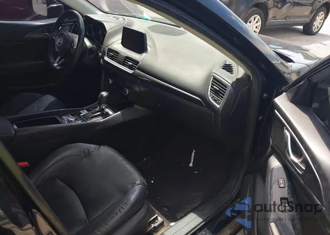 2017 Mazda Mazda3 Grand Touring z USA, uszkodzony, nr VIN 3MZBN1W30HM128634